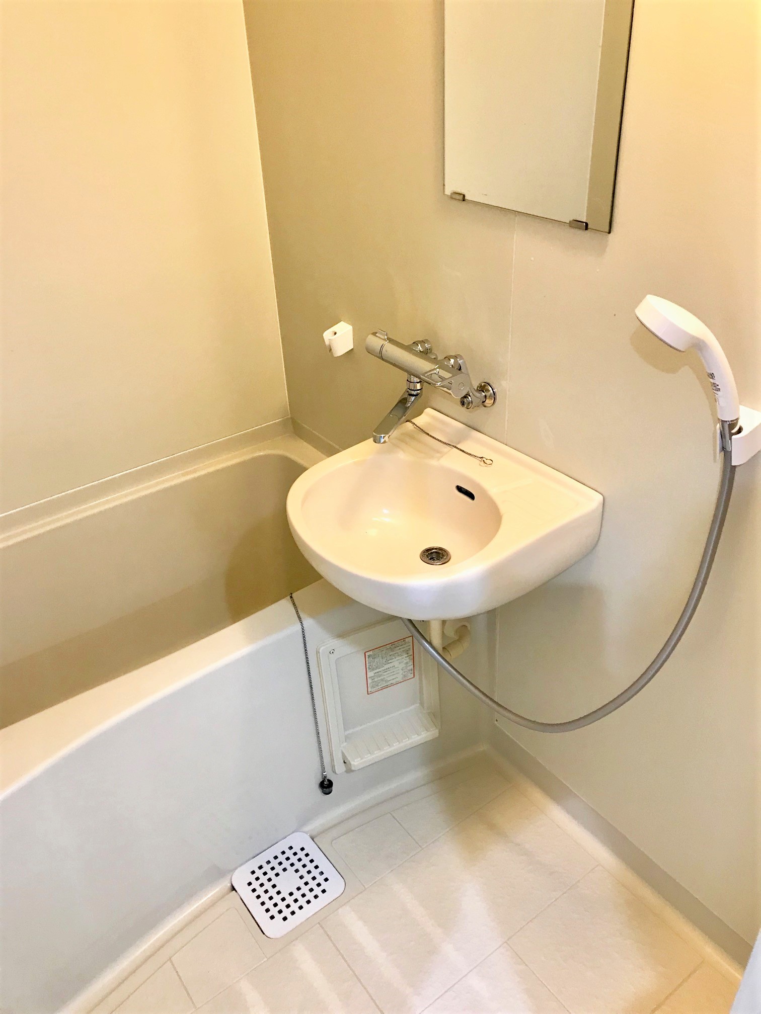 バス・シャワールーム　ハンドル水栓交換済み（2022年）