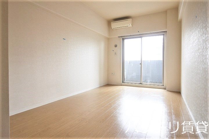 居室・リビング　別号室の写真のため現状優先