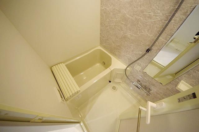 バス・シャワールーム　★追い焚き機能付バスルーム★