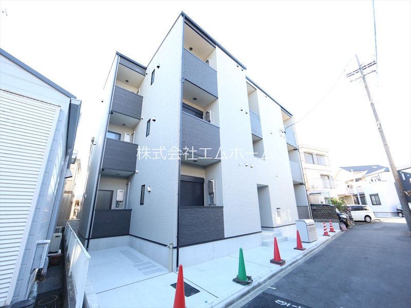 建物外観　外観　オートロック付　宅配ＢＯＸ有り