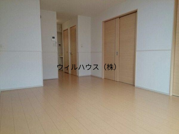 居室・リビング　フローリング！