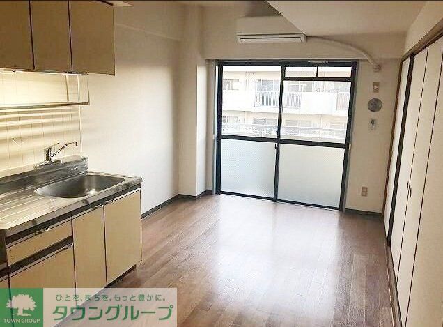 居室・リビング　現地待ち合わせ歓迎♪お問合せはタウンハウジングまで！