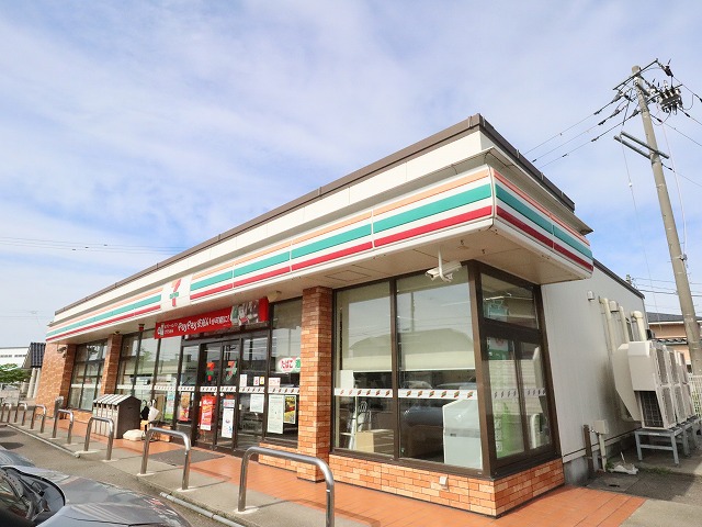 コンビニ　セブンイレブン（コンビニ）まで1805m