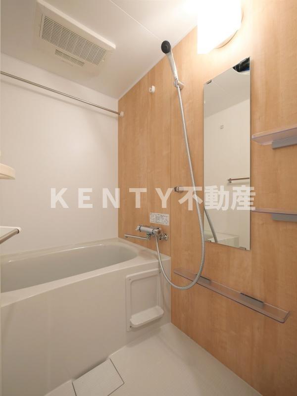 バス・シャワールーム　ゆったり過ごせるお風呂です