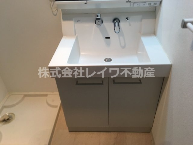 洗面設備　使いやすい洗面所です