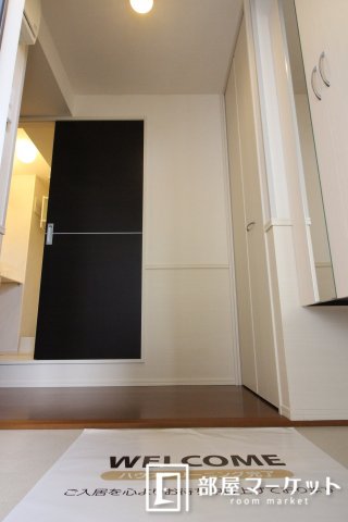 玄関　同型タイプ