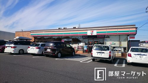 コンビニ　セブンイレブン　豊田市高岡町店（コンビニ）まで931m