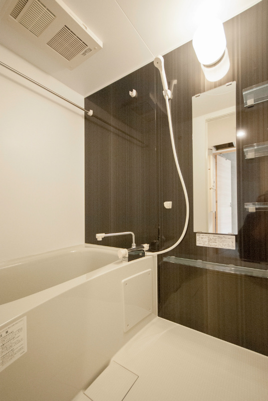 バス・シャワールーム　ゆったり過ごせるお風呂です