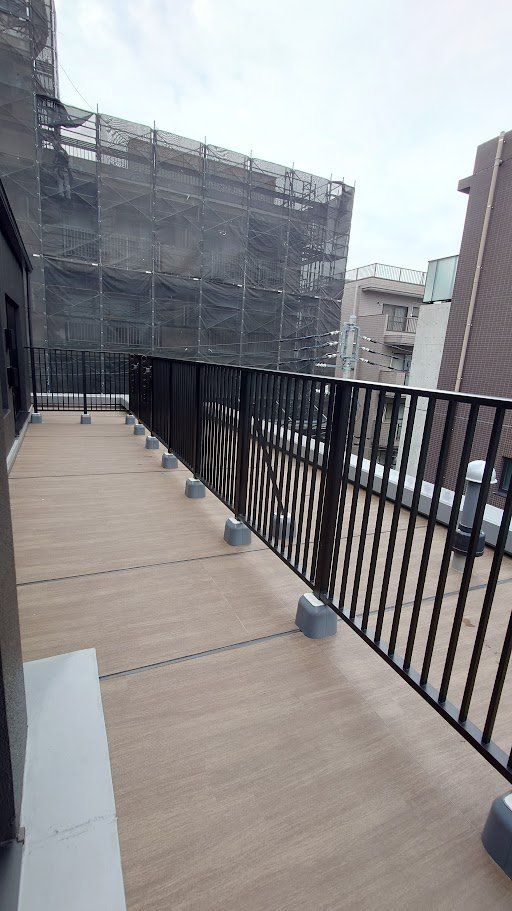 バルコニー　庭