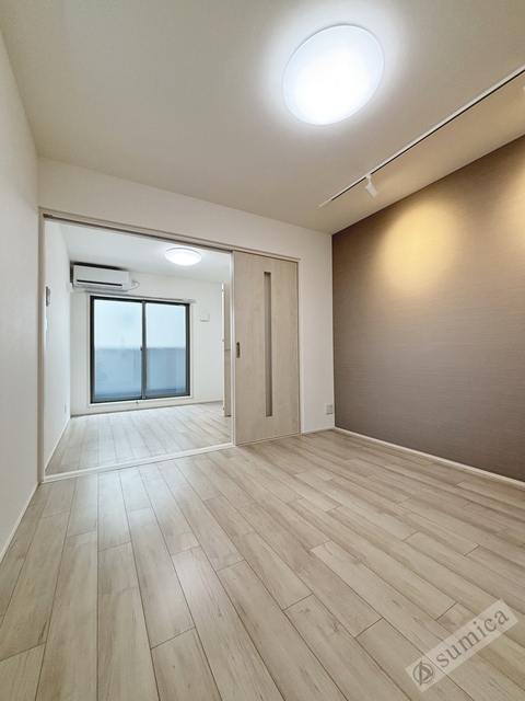 居室・リビング　使い勝手のいいリビングですね♪♪