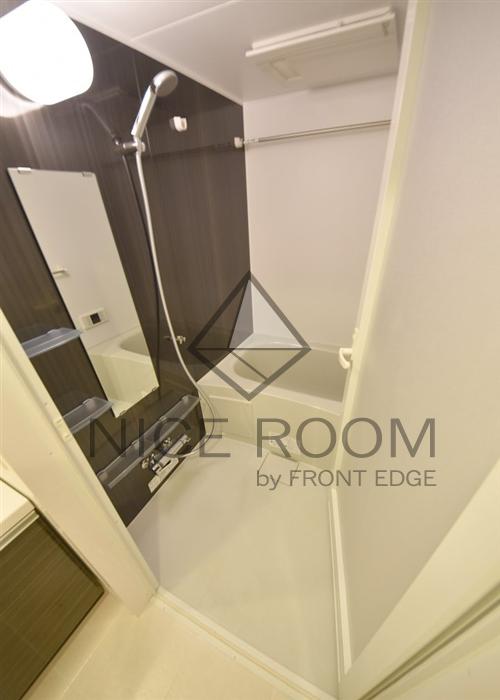 バス・シャワールーム　コンフォリア心斎橋EAST　風呂