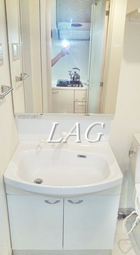 洗面設備　洗面台です。