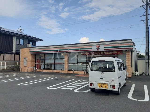 コンビニ　セブン-イレブン四日市あけぼの町店（コンビニ）まで186m