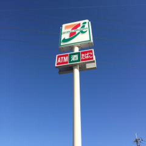 コンビニ　セブンイレブン　昆陽8丁目（コンビニ）まで750m