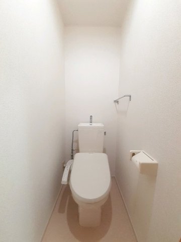 トイレ　落ち着いたトイレです
