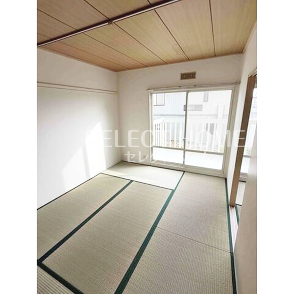 その他部屋・スペース　使い勝手のいい寝室です