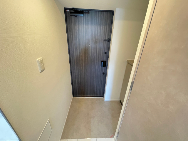 玄関　※別号室のお写真です