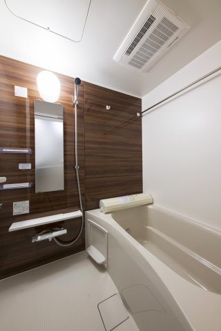 バス・シャワールーム　ゆったり過ごせるお風呂です