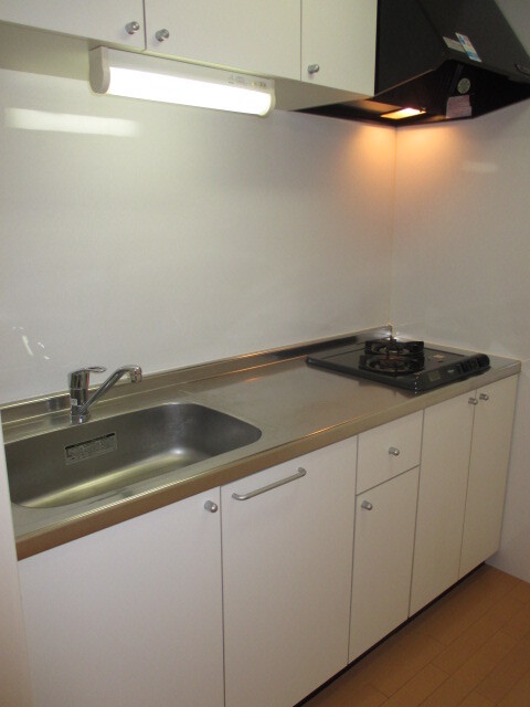 キッチン　写真は別号室です。現況優先になります。
