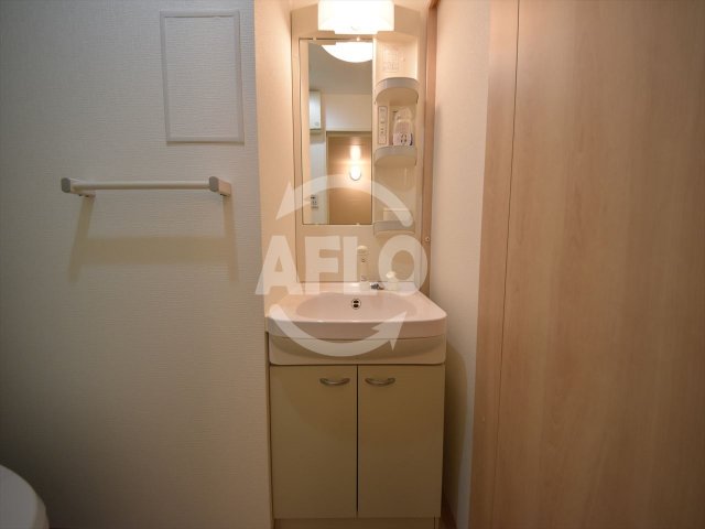 洗面設備　ヴィラタワー谷町　洗面台