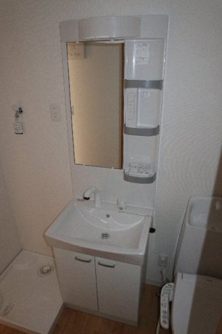 洗面設備　生活に欠かせない独立洗面台です