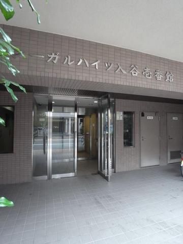 エントランス　落ち着きのあるエントランス周辺