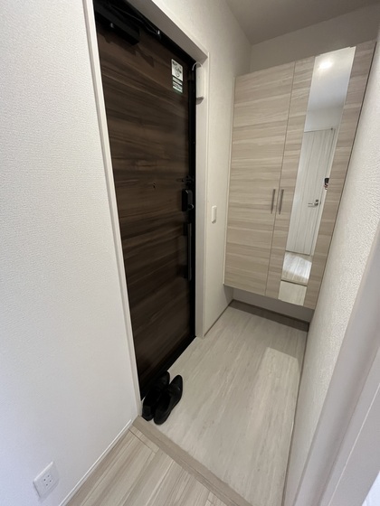 玄関　※別部屋の写真です