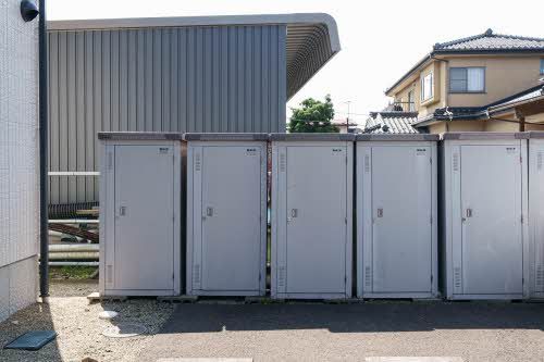 建物外観　ストッカー