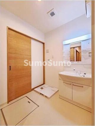 洗面設備　広い洗面スペース