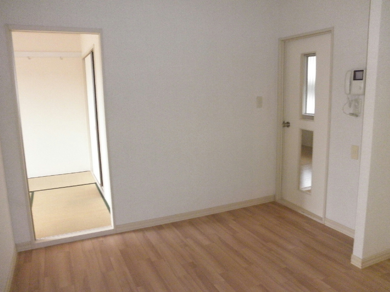 居室・リビング　ＤＫ6帖のお部屋です