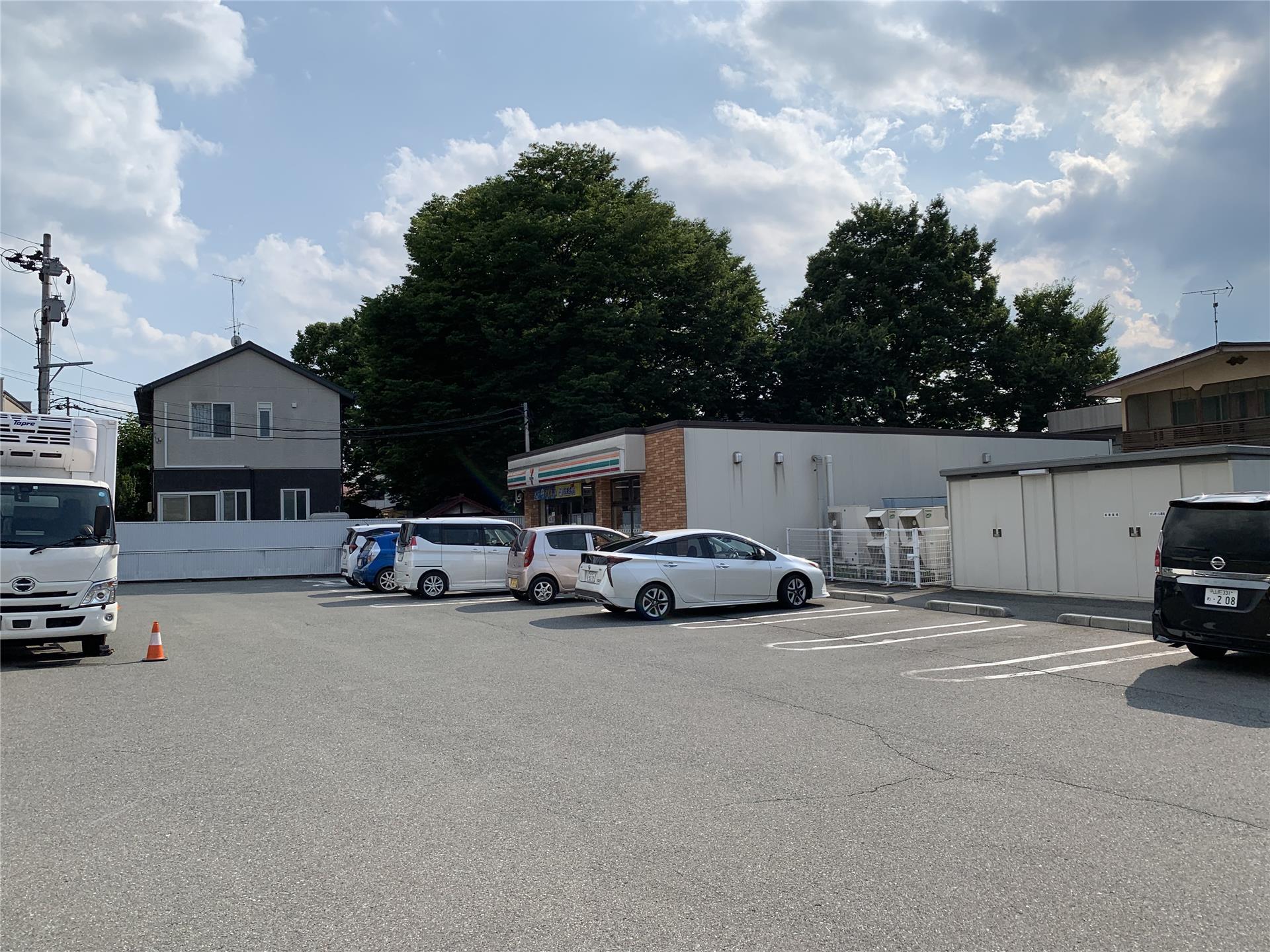 コンビニ　セブンイレブン山形錦町店（コンビニ）まで484m