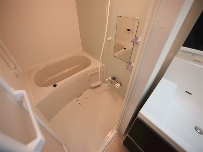 バス・シャワールーム　浴室暖房乾燥機付　追い焚き・オートバス機能付お風呂