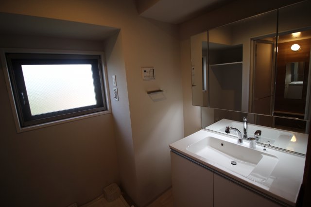 洗面設備　※別部屋写真