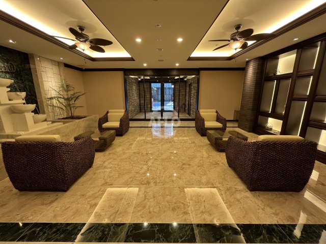 ロビー　プレジオ鑓屋町　ロビー