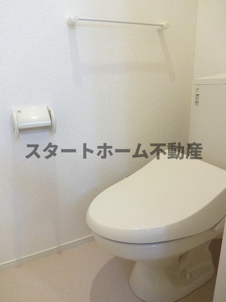 トイレ　トイレもきれいです