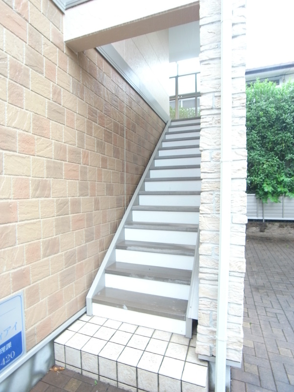 エントランス　清潔なエントランスです