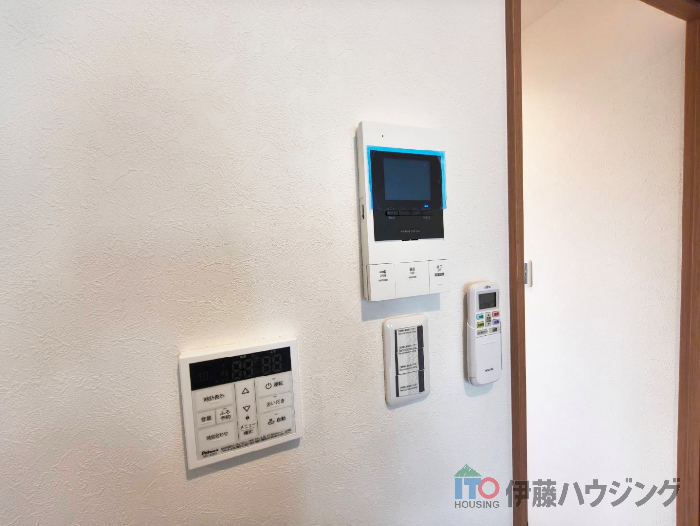 セキュリティ　同間取りの別部屋の写真です。色合い等違う場合がございます。