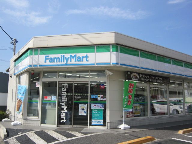 コンビニ　ファミリーマート市川欠真間店（コンビニ）まで147m