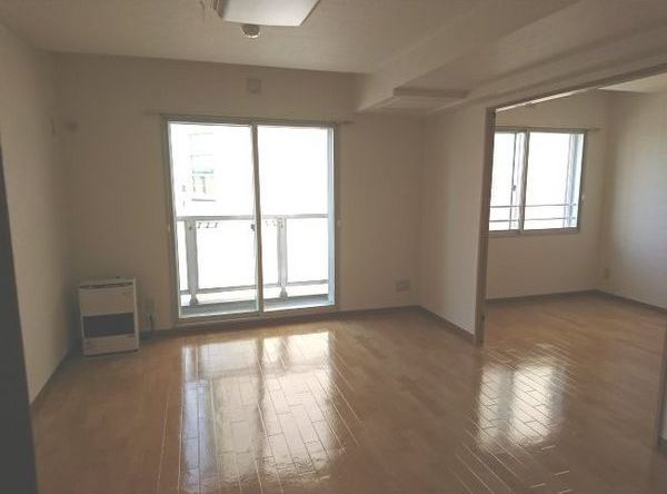 居室・リビング　同タイプの内観です。