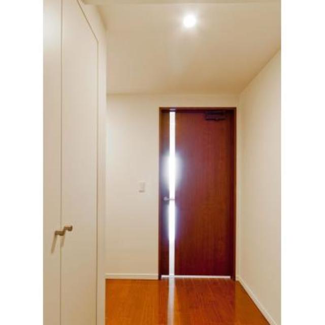 玄関　※写真は同タイプ住戸です。