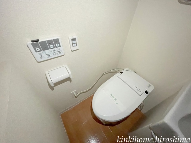 トイレ　写真は別のお部屋です。