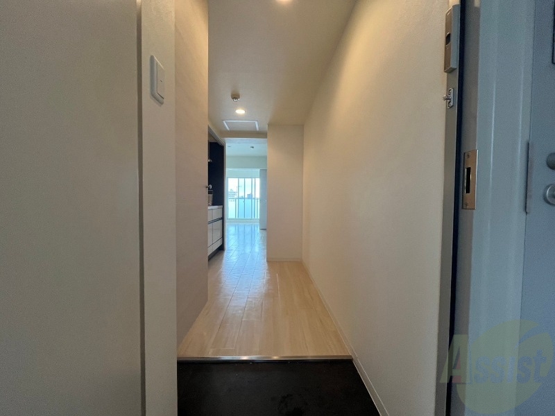 玄関　玄関からの様子を撮影してみました。動線になります。