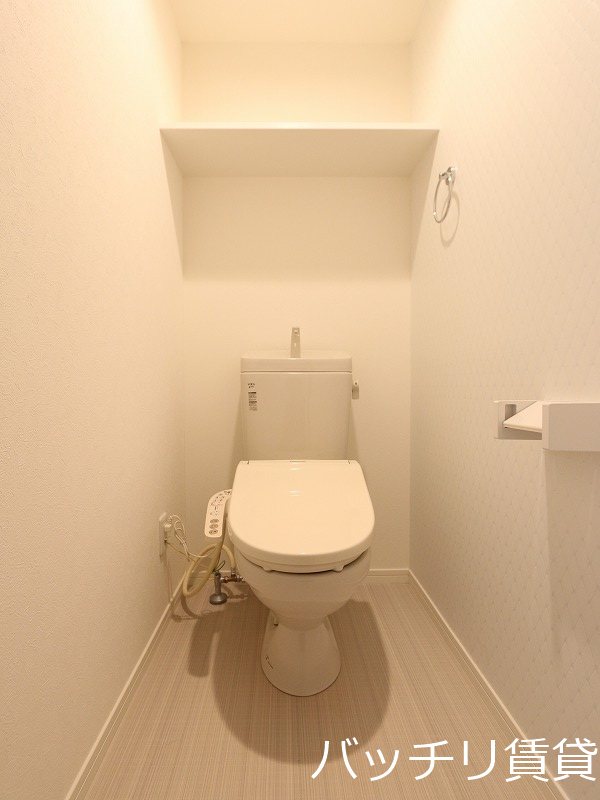 トイレ　同型タイプの為、現状を優先致します。