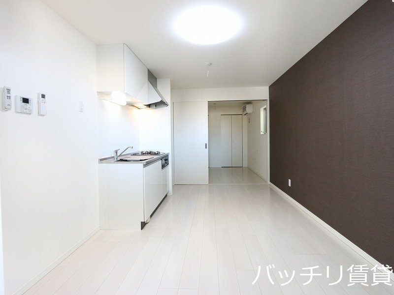 居室・リビング　同型タイプの為、現状を優先致します。