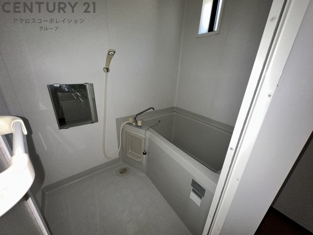 バス・シャワールーム　シンプルで機能的なユニットバスです♪