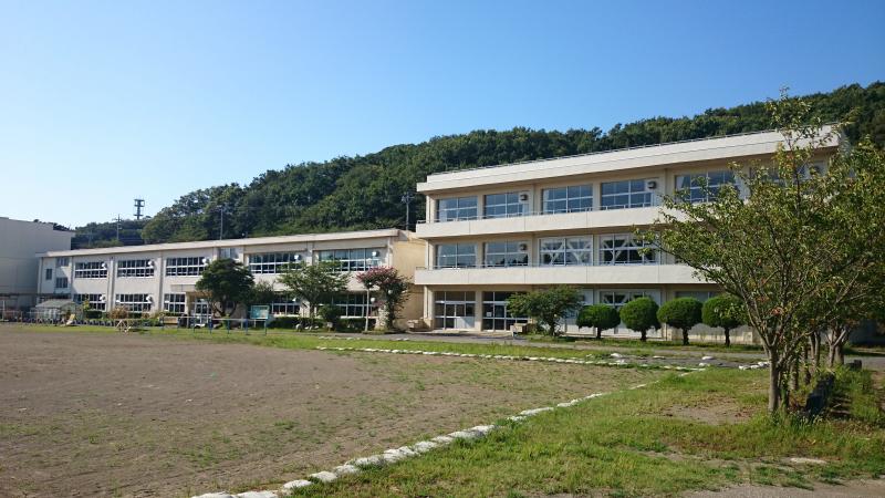 小学校　木更津市立波岡小学校（小学校）まで1521m