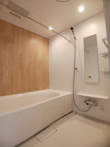 バス・シャワールーム　ゆったり過ごせるお風呂です