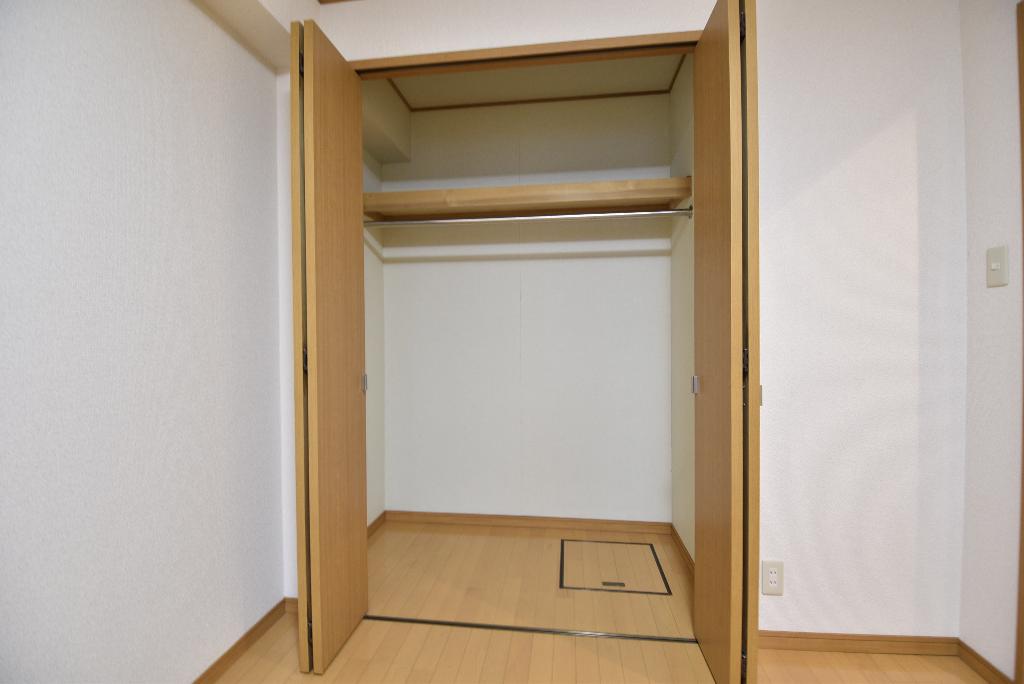 収納　クローゼット
