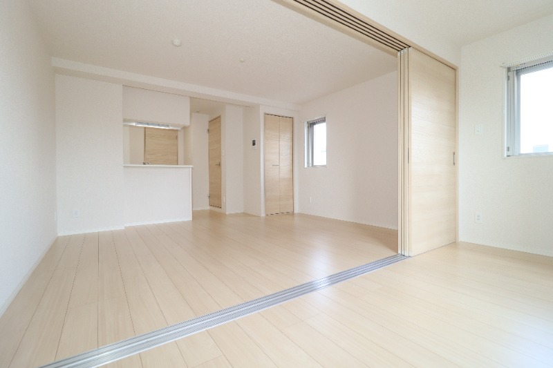 居室・リビング　図面と現状に相違がある場合には現状を優先