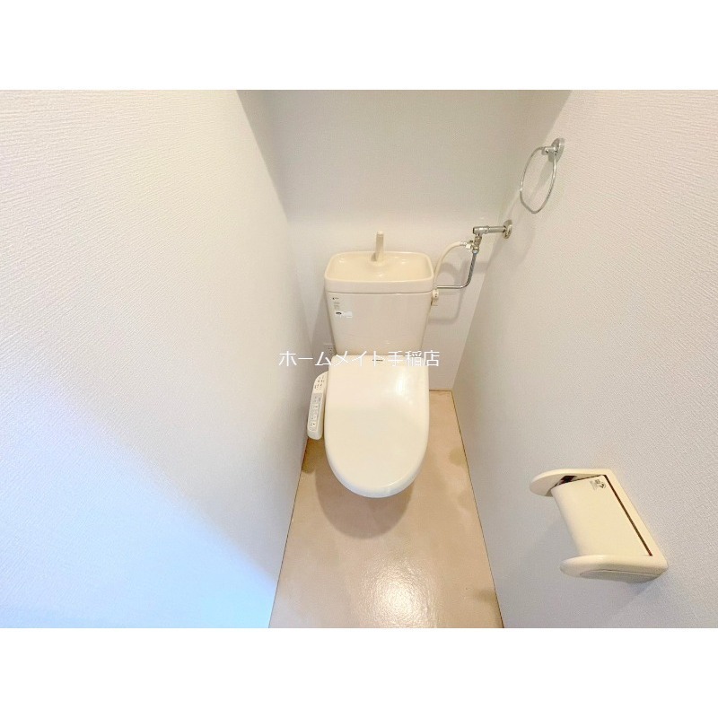 トイレ　ウォシュレット付きで快適な環境です♪